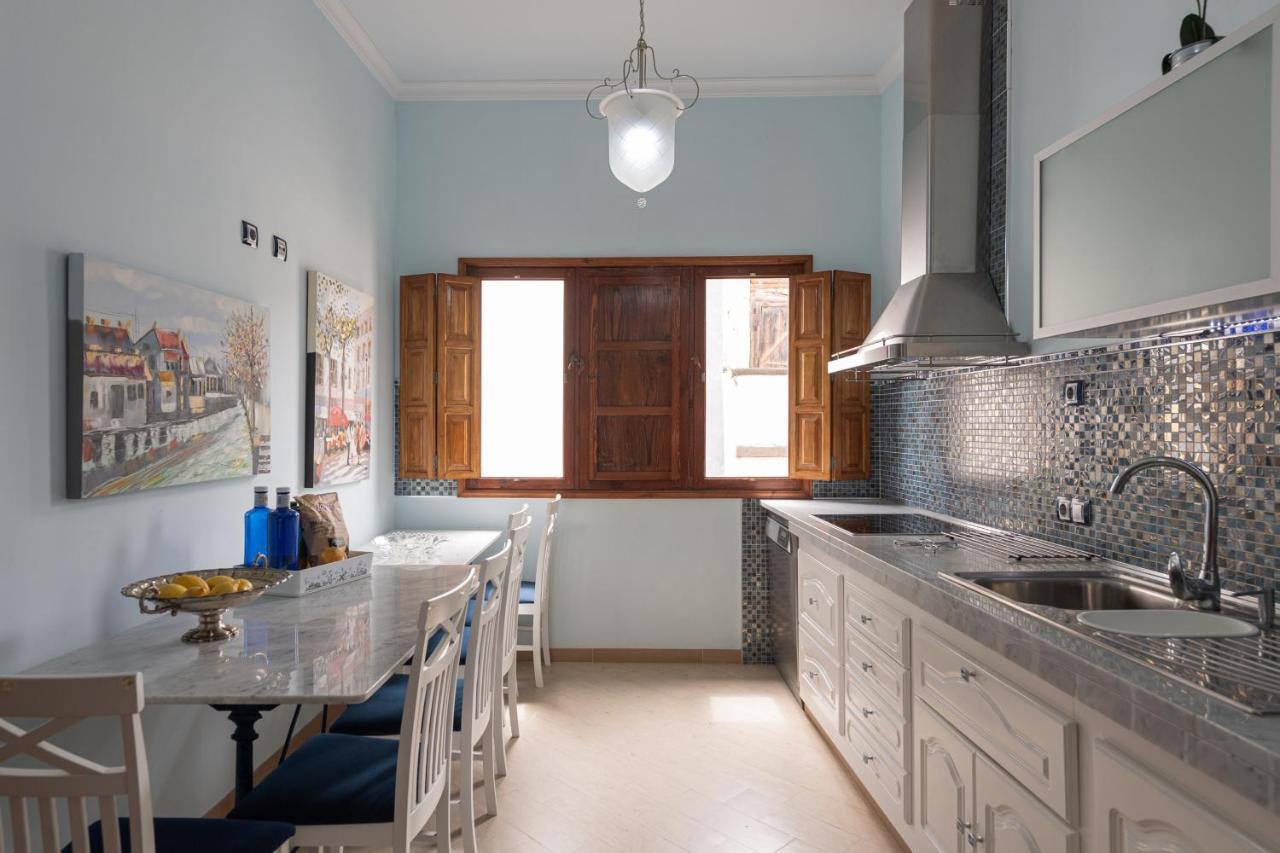 Homeforguest New Duplex With Rooftop Next To Arucas Cathedral Buitenkant foto